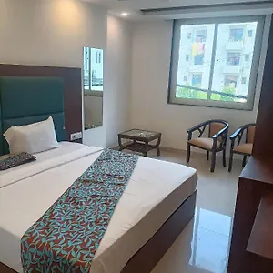 Hotel Tark Near Igi Airport