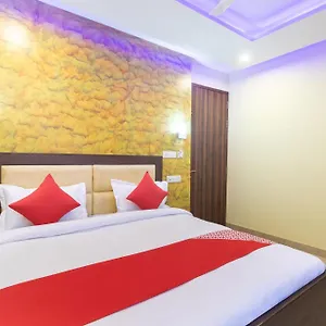 Super Oyo O Red Stone New Delhi